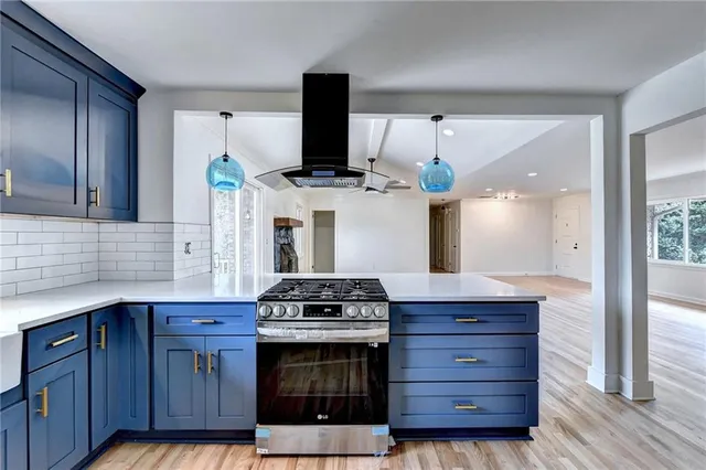 $4,300 | 6085 Glenridge Drive, Sandy Springs, GA 30328