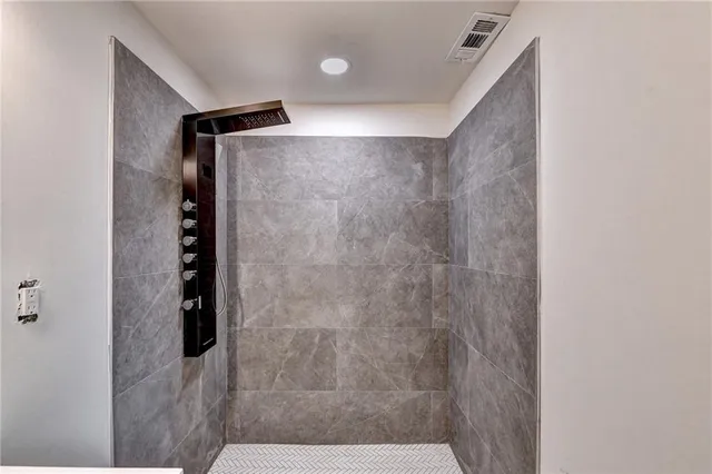 $4,300 | 6085 Glenridge Drive, Sandy Springs, GA 30328