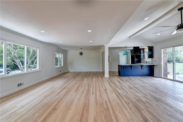 $4,300 | 6085 Glenridge Drive, Sandy Springs, GA 30328