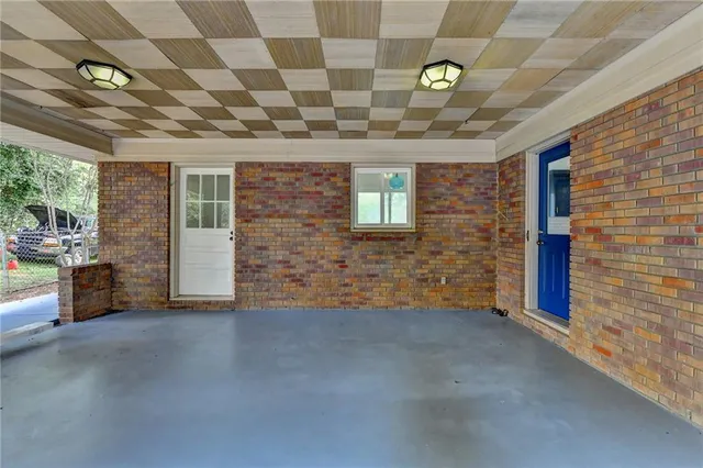 $4,000 | 6085 Glenridge Drive, Sandy Springs, GA 30328