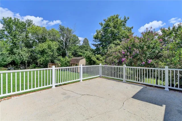 $4,300 | 6085 Glenridge Drive, Sandy Springs, GA 30328