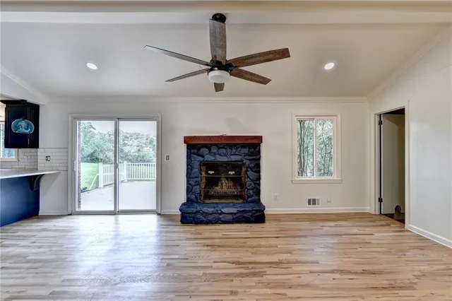 $4,300 | 6085 Glenridge Drive, Sandy Springs, GA 30328