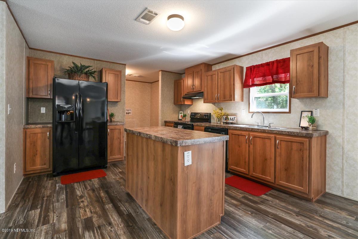 6118 Chestnut Road Macclenny, FL 32063 - Photo 8 of 23 Kitchen