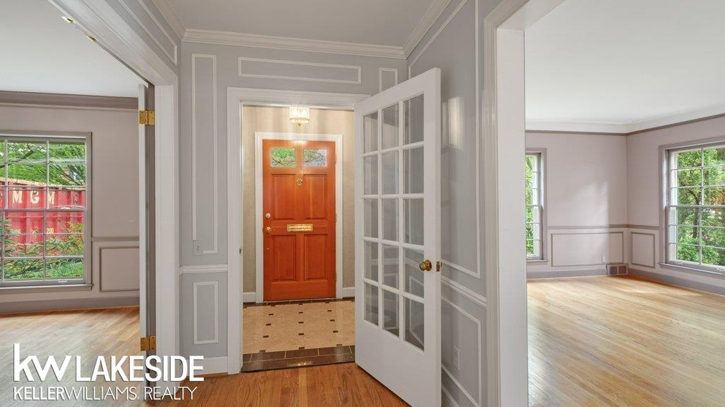 711 South Oxford Road Grosse Pointe Woods, MI 48236 - Photo 6 of 56