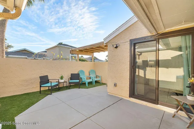 a view of an outdoor space yard and patio