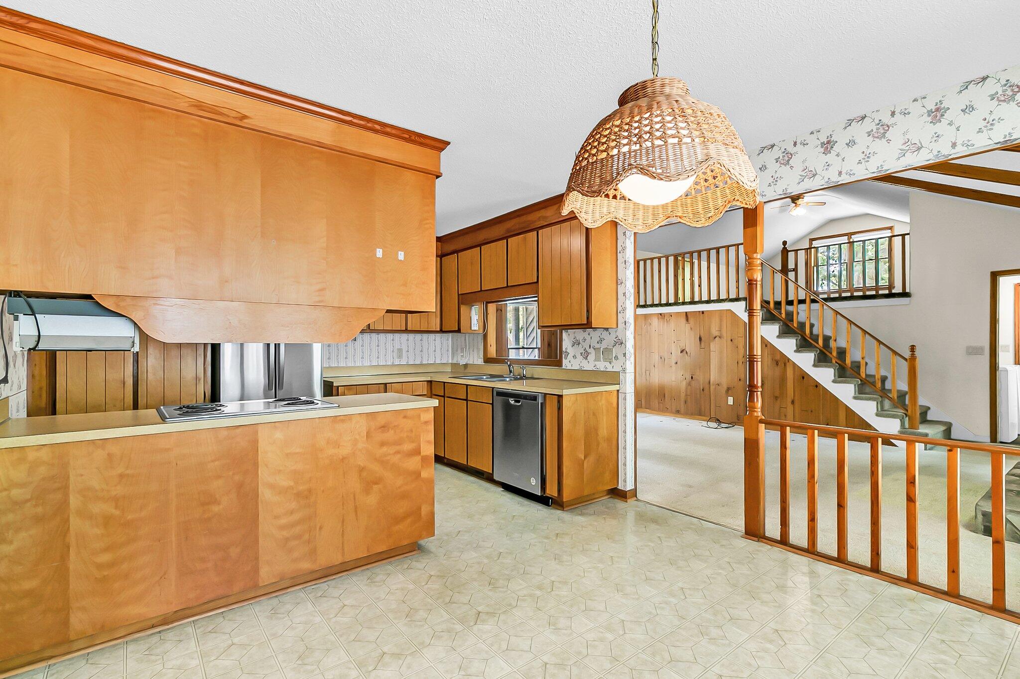 106 Spring Farm Place Summerville, SC 29485 - Photo 15 of 45 CREM - 106 Spring Farm Pl-24