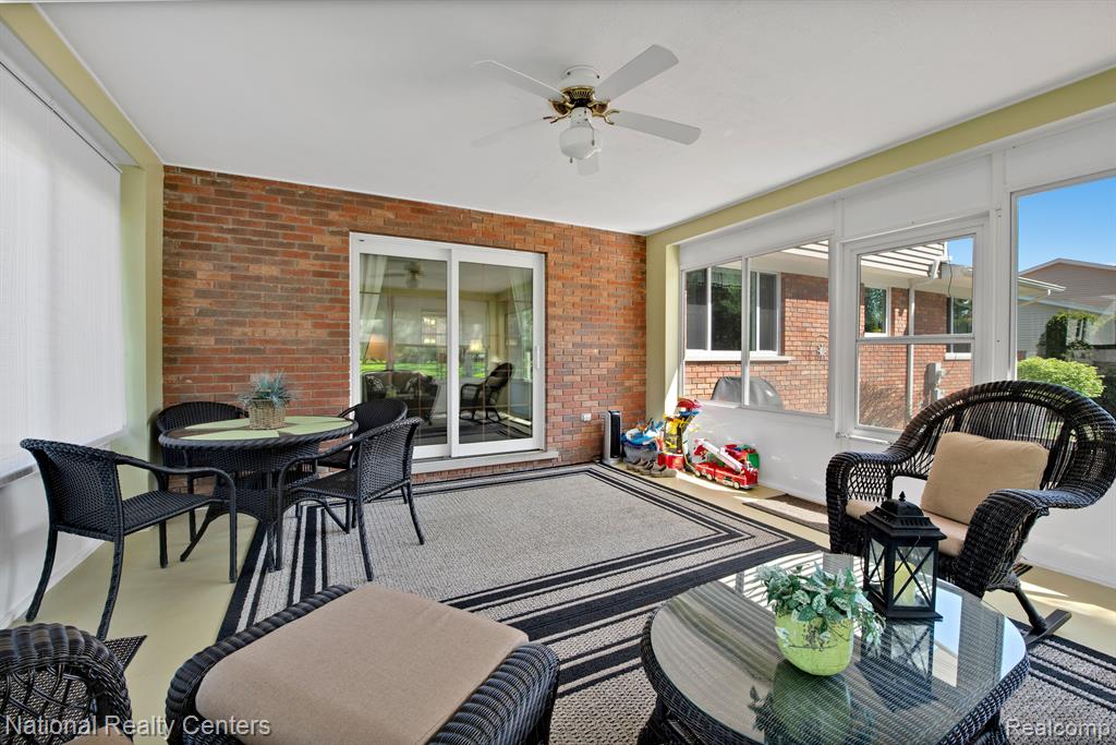 855 Bridgestone Drive Rochester Hills, MI 48309 - Photo 23 of 41