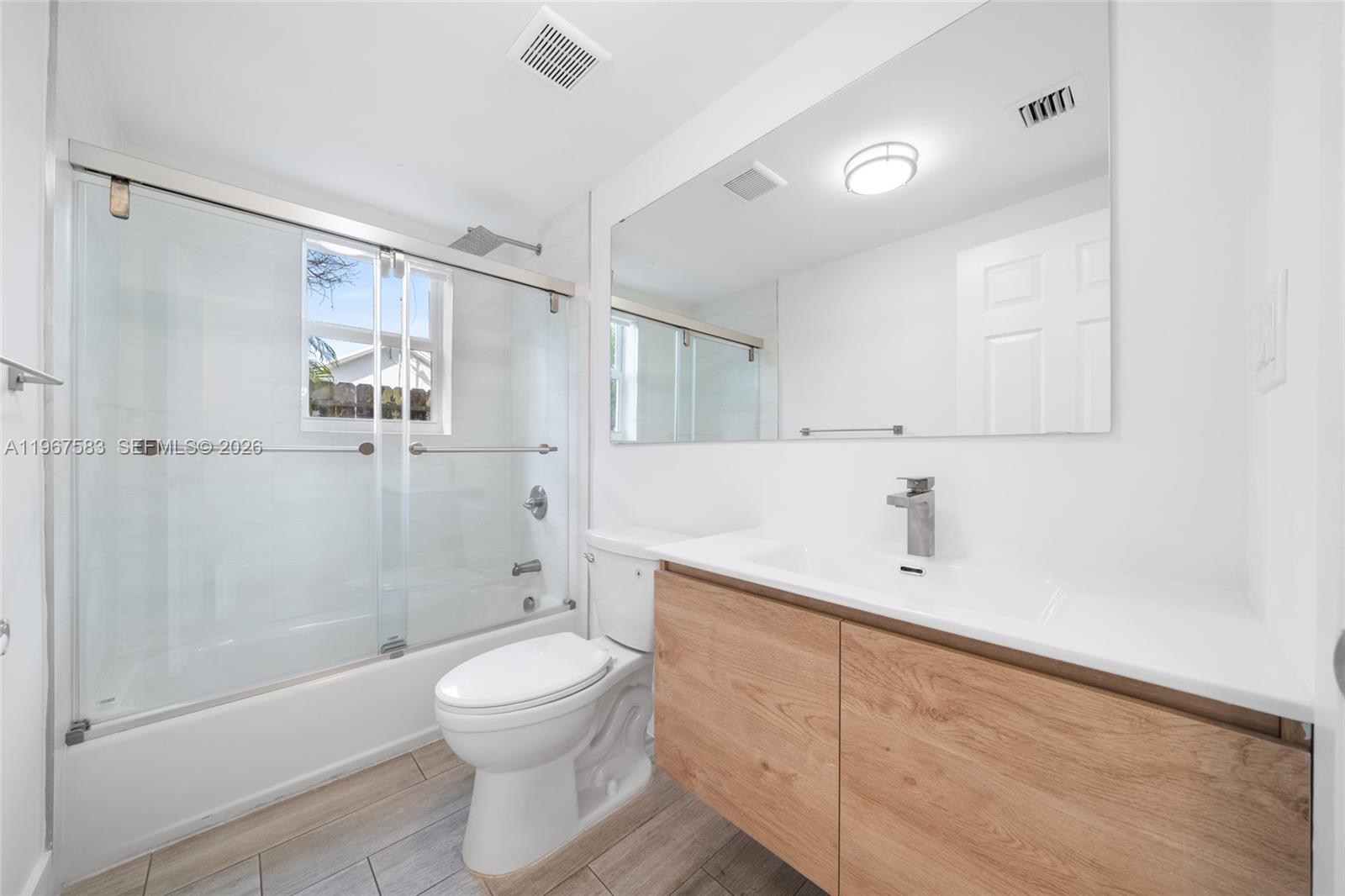 1117 Southwest 13th Street, Unit R Miami, FL 33129 - Photo 8 of 21