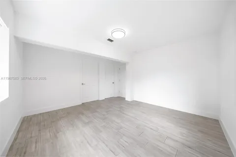 $5,000 | 1117 Southwest 13th Street, Unit R, Miami, FL 33129