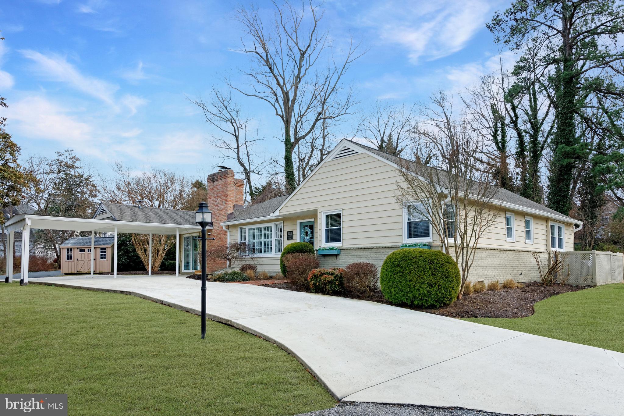 3531 South River Terrace Edgewater, MD 21037 - Photo 4 of 17 Large driveway, carport and two sheds