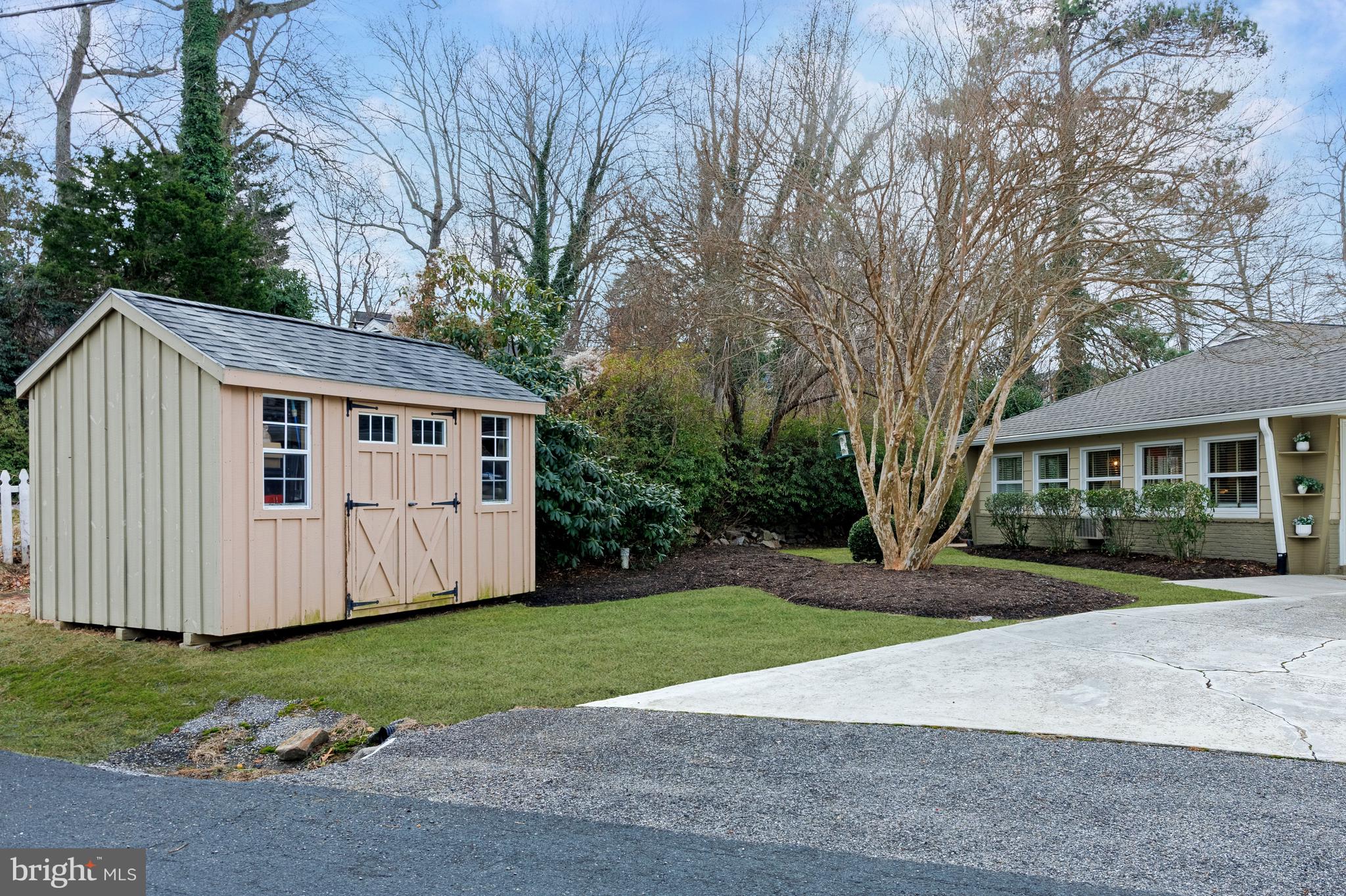 3531 South River Terrace Edgewater, MD 21037 - Photo 7 of 17 Storage Shed