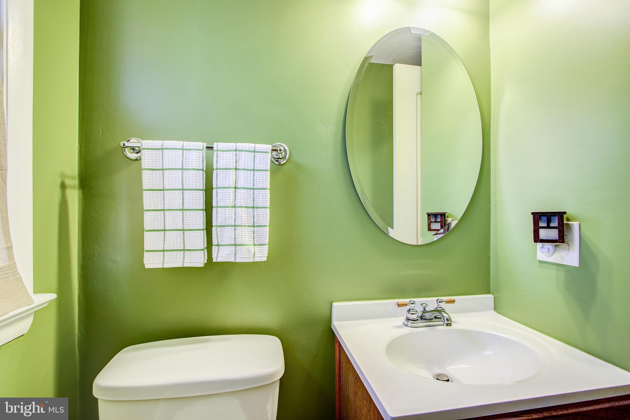 10504 Scaggsville Road Laurel, MD 20723 - Photo 14 of 40 First Floor Powder Room