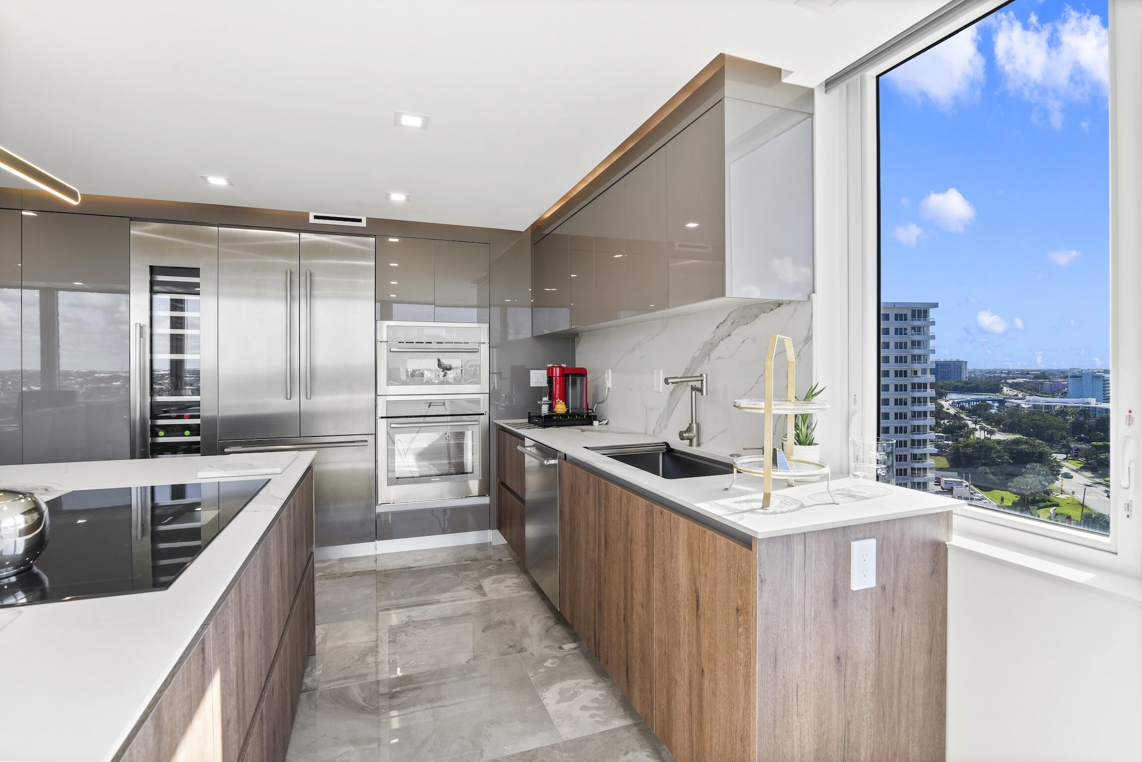 550 South Ocean Boulevard, Unit 1407 Boca Raton, FL 33432 - Photo 15 of 47 Kitchen