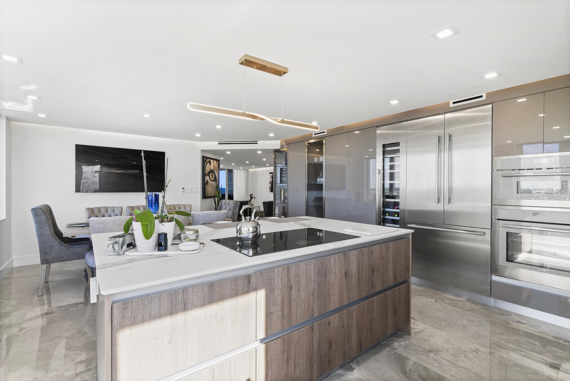 550 South Ocean Boulevard, Unit 1407 Boca Raton, FL 33432 - Photo 16 of 47 Kitchen