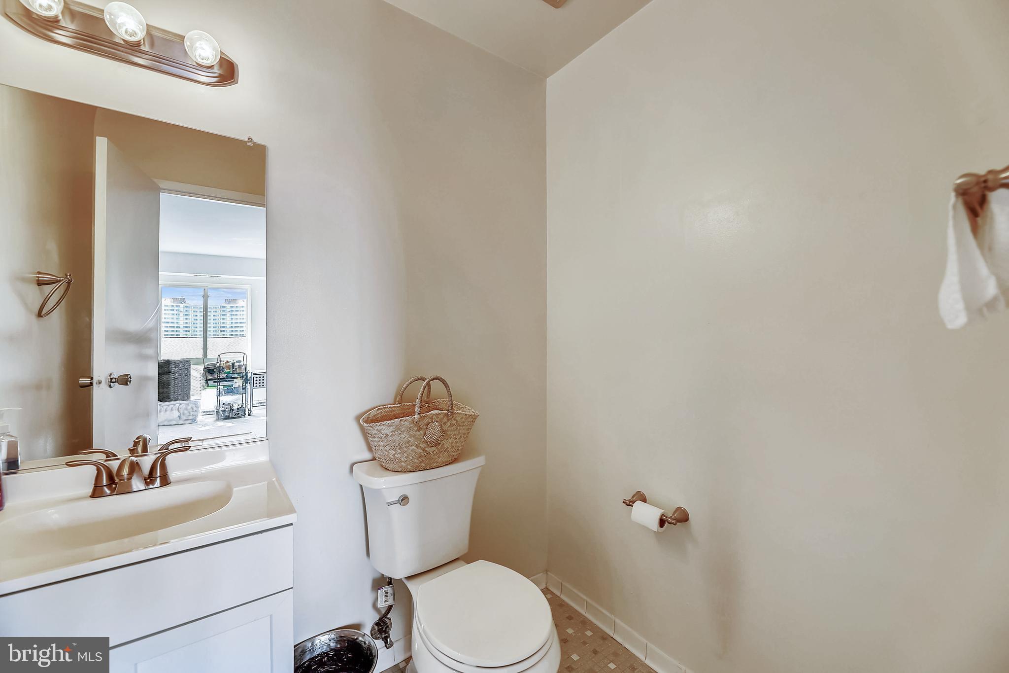 6151 Edsall Road, Unit N Alexandria, VA 22304 - Photo 22 of 28 Gallery Image 22