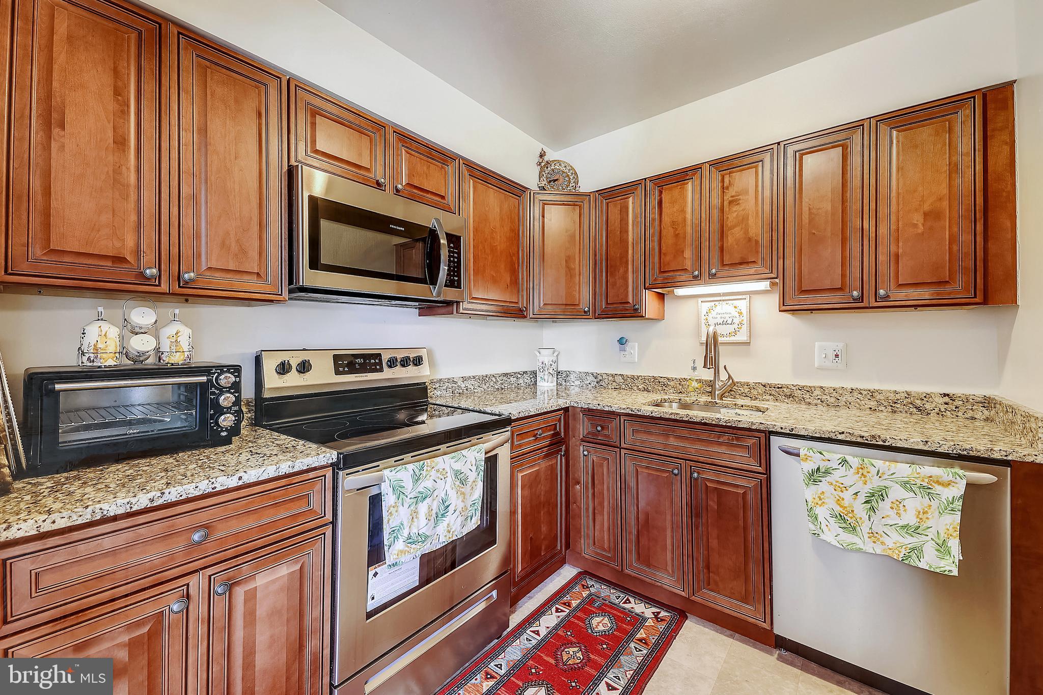 6151 Edsall Road, Unit N Alexandria, VA 22304 - Photo 10 of 28 Gallery Image 10