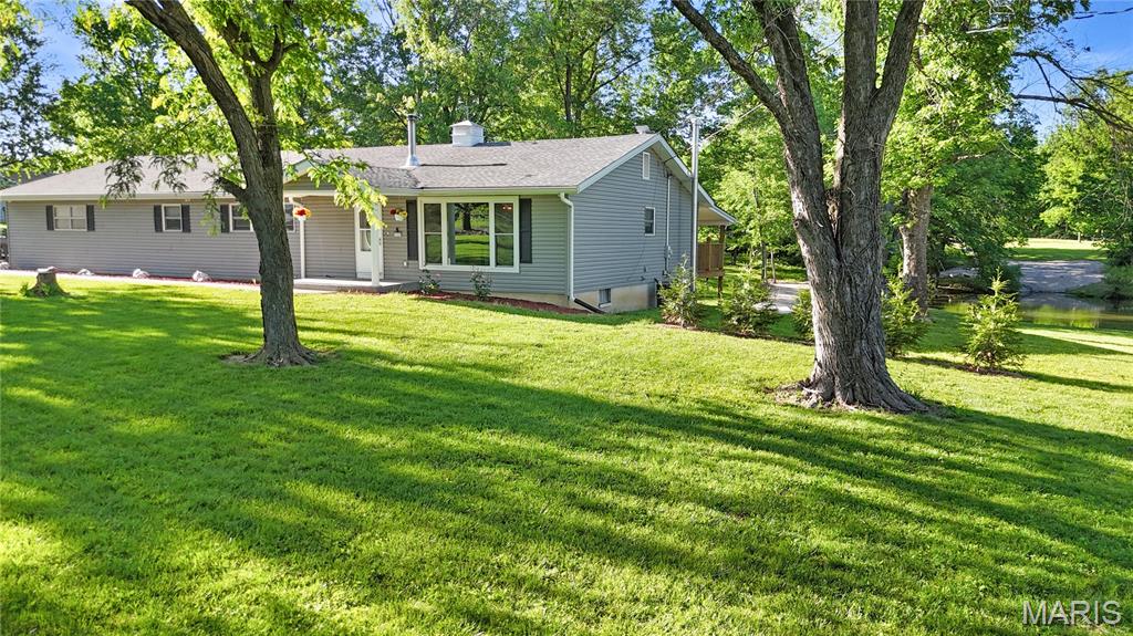 1395 Brownsmill Road Elsberry, MO 63343 - Photo 2 of 31
