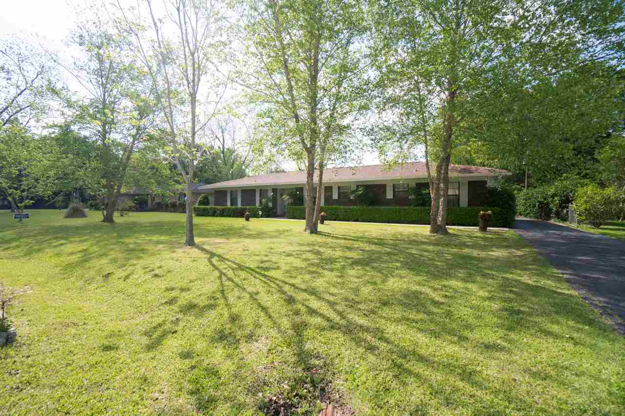 622 East Walker Avenue Foley, AL 36535 - Photo 2 of 25
