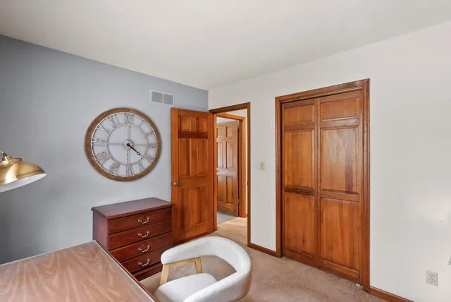 $325,000 | 1818 Westminster Circle, Davenport, IA 52807