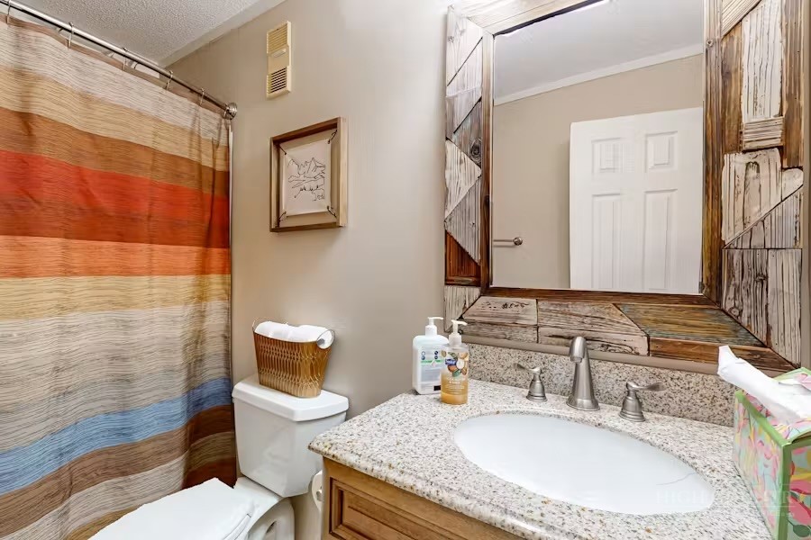 301 Pinnacle Inn Road, Unit 3209 Beech Mountain, NC 28604 - Photo 30 of 47