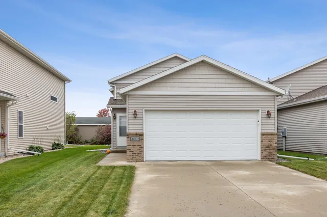 $319,900 | 4003 9th Street South, Moorhead, MN 56560