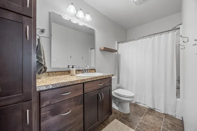 $319,900 | 4003 9th Street South, Moorhead, MN 56560