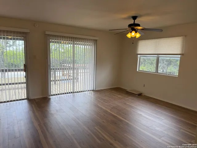 $1,550 | 173 Water Oak Lane, Canyon Lake, TX 78133