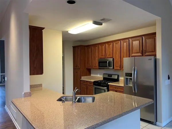 $3,950 | 930 Richmond Hill Drive, Marietta, GA 30068