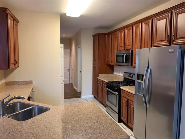 $3,950 | 930 Richmond Hill Drive, Marietta, GA 30068