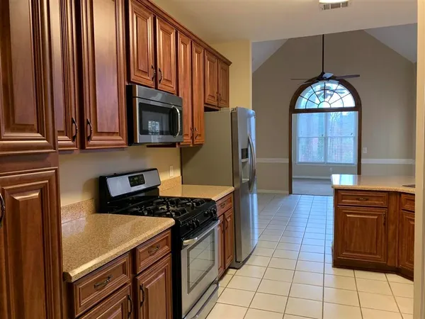 $3,950 | 930 Richmond Hill Drive, Marietta, GA 30068