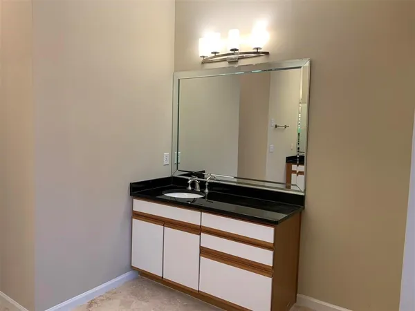 $3,950 | 930 Richmond Hill Drive, Marietta, GA 30068