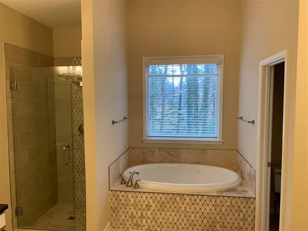 $3,950 | 930 Richmond Hill Drive, Marietta, GA 30068
