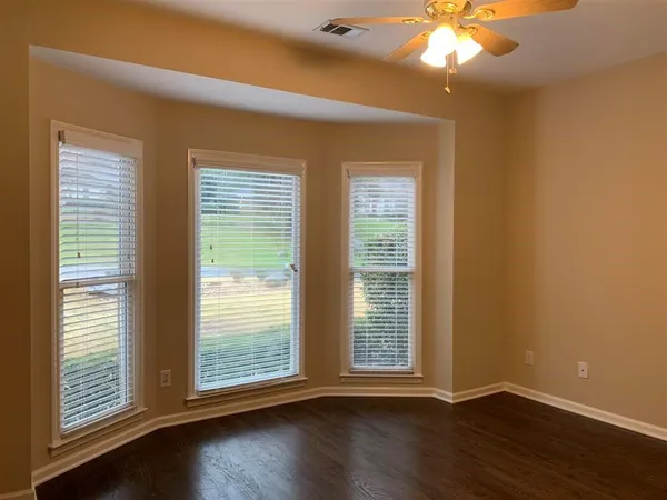 $3,950 | 930 Richmond Hill Drive, Marietta, GA 30068