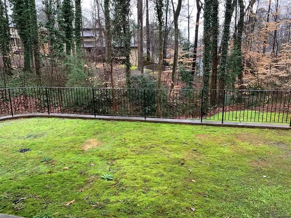 $3,950 | 930 Richmond Hill Drive, Marietta, GA 30068