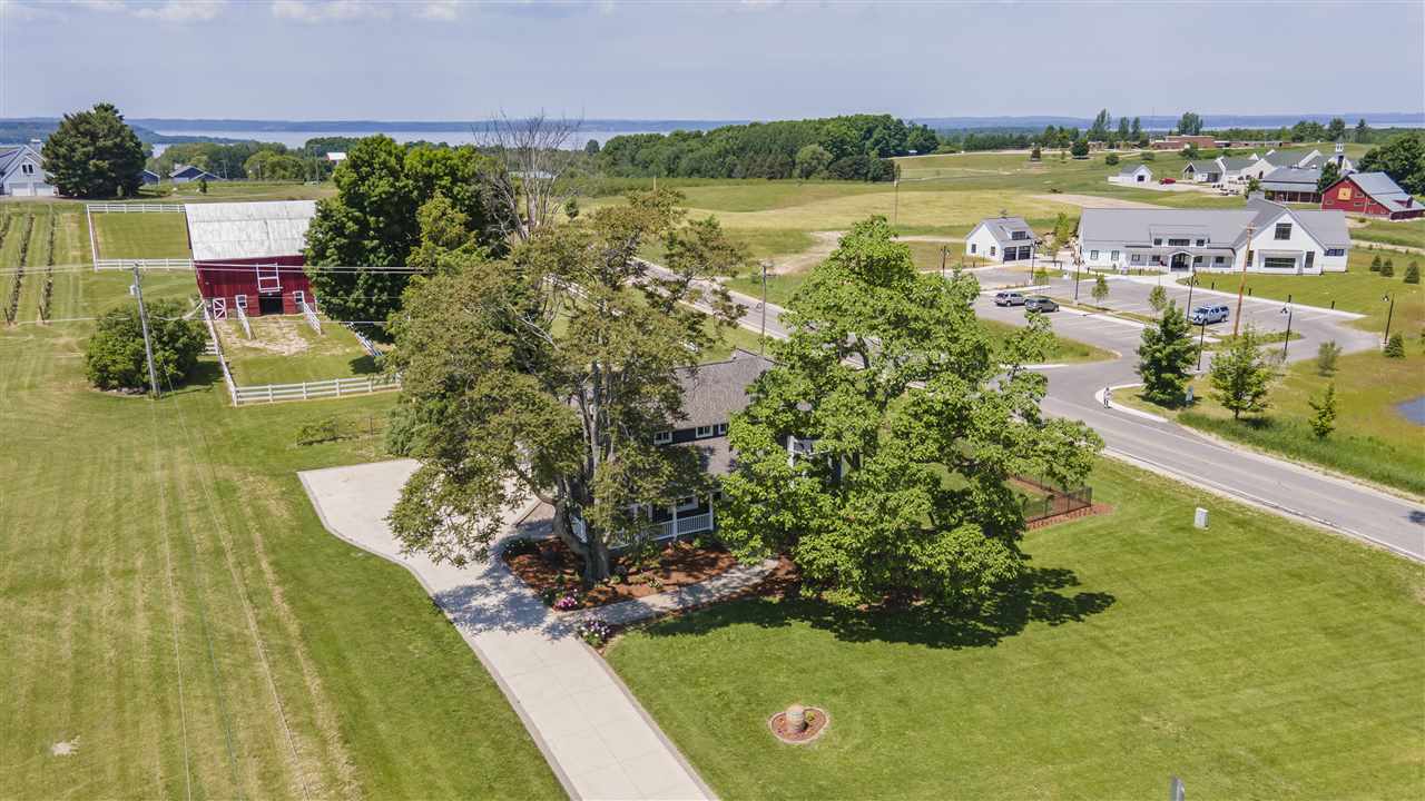 12527 Center Road Traverse City, MI 49686 - Photo 34 of 40 1876273-33.JPG