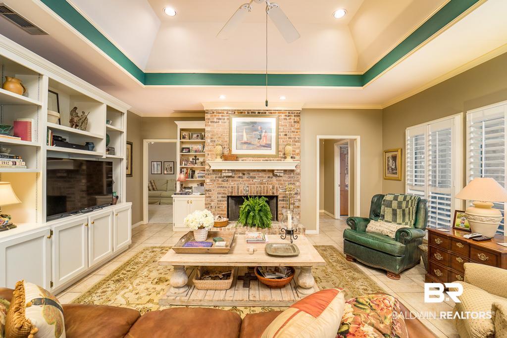 507 Polo Trace Daphne, AL 36526 - Photo 9 of 28 Family Room Built-ins