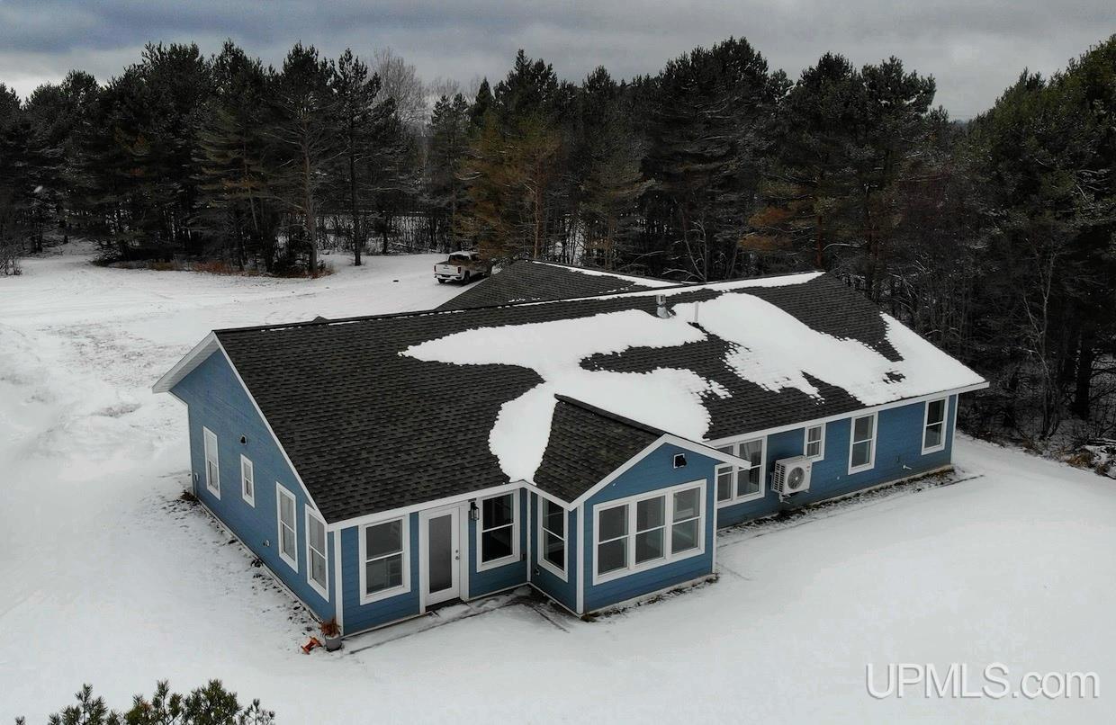 45176 Paradise Road Chassell, MI 49916 - Photo 2 of 28 Gallery Image 2