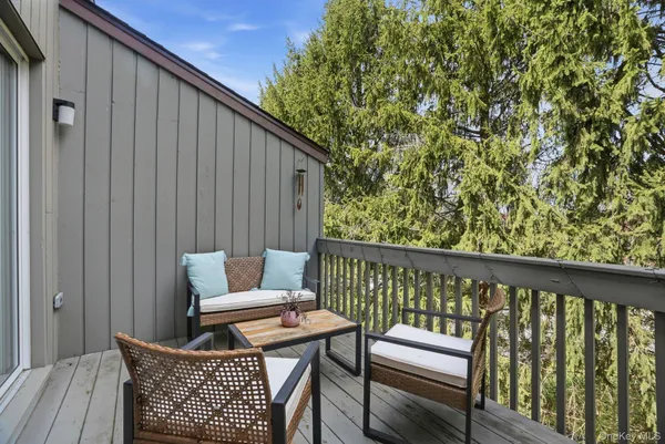 $465,000 | 85 Hemlock Circle, Peekskill, NY 10566