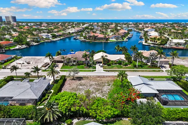 $750,000 | 574 Tigertail Court, Marco Island, FL 34145