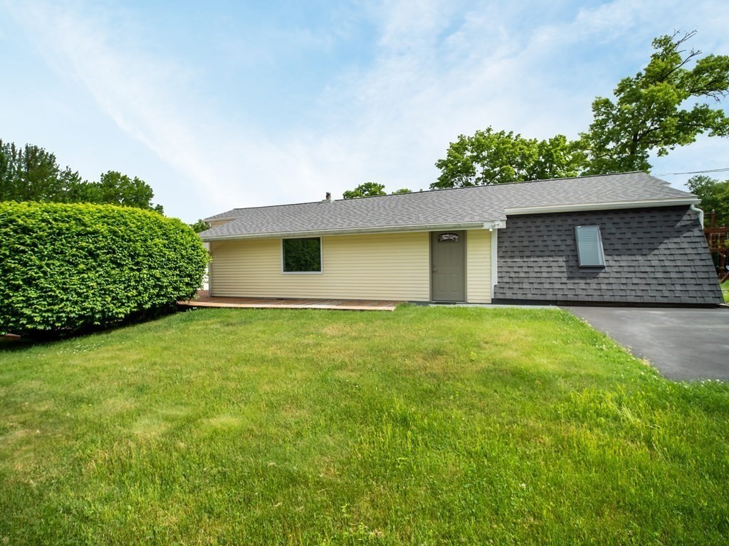 91 Woodruff Road Clinton, MA 01510 - Photo 2 of 35 Gallery Image 2