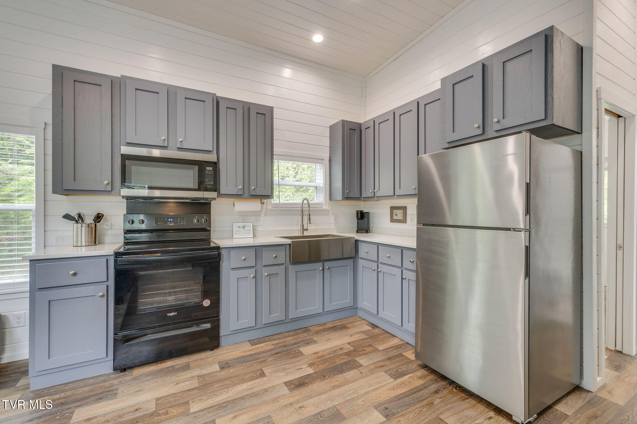 1226 Doe Creek Road, Unit 13 Butler, TN 37640 - Photo 19 of 40 011