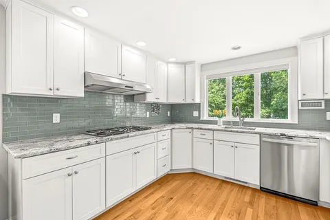 $1,399,000 | 415 Lowell Street, Lynnfield, MA 01940