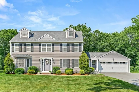 $1,399,000 | 415 Lowell Street, Lynnfield, MA 01940