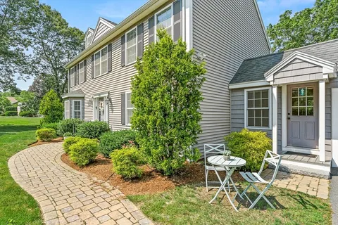 $1,399,000 | 415 Lowell Street, Lynnfield, MA 01940