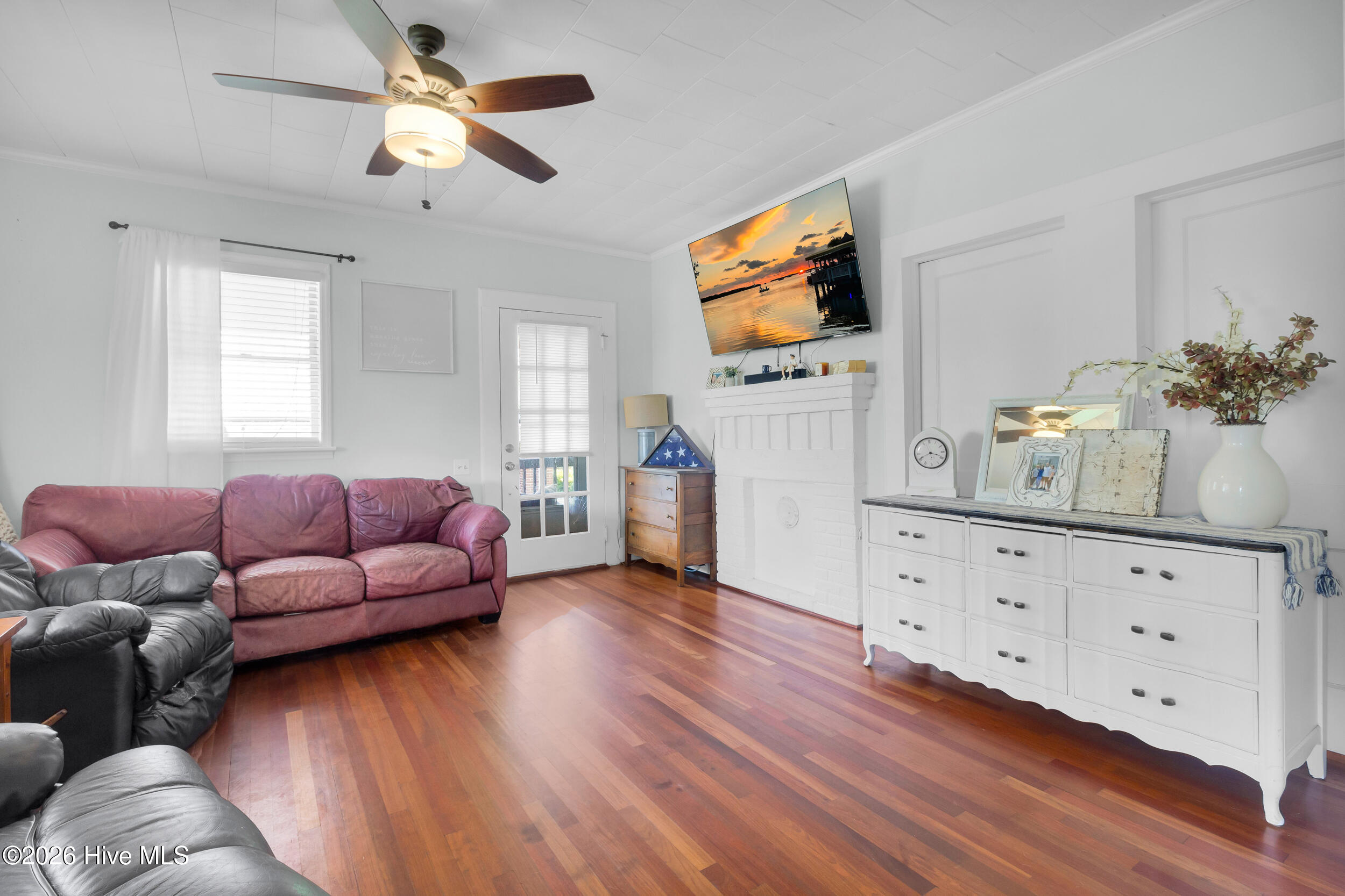 76 2nd Street Vandemere, NC 28587 - Photo 8 of 63 Living Room