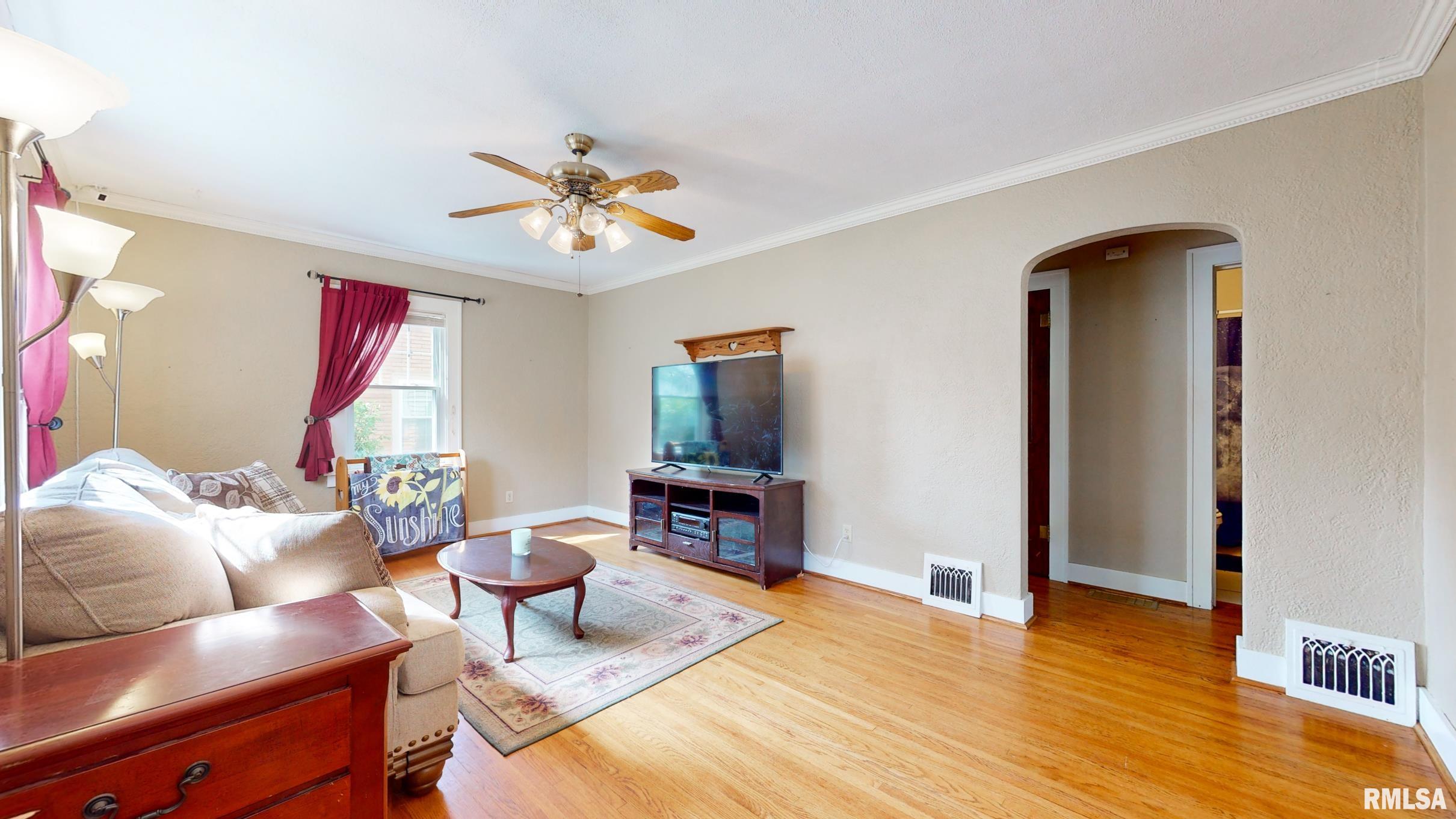 1507 South 4th Street Pekin, IL 61554 - Photo 7 of 28