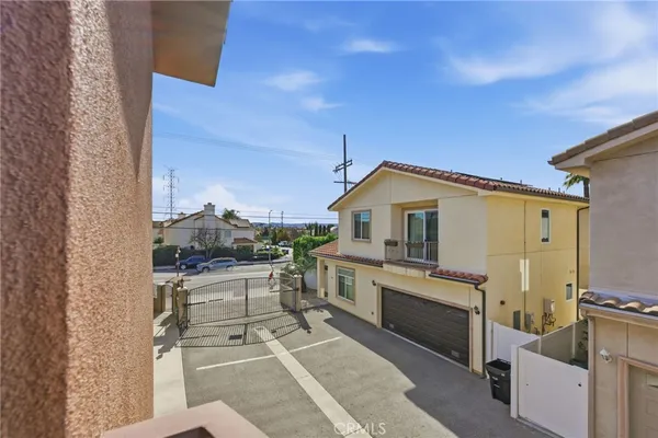 $900,000 | 7608 Ani Way, North Hollywood, CA 91605