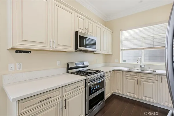 $900,000 | 7608 Ani Way, North Hollywood, CA 91605