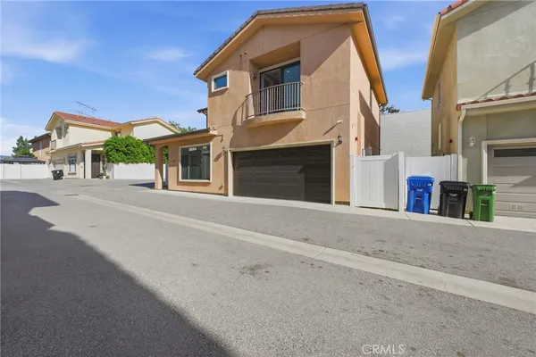 $900,000 | 7608 Ani Way, North Hollywood, CA 91605