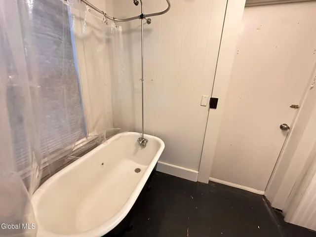 $1,525 | 53 3rd Street, Unit 2A, Troy, NY 12180